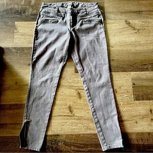 BNWOT Michael Kors skinny pull-up pants